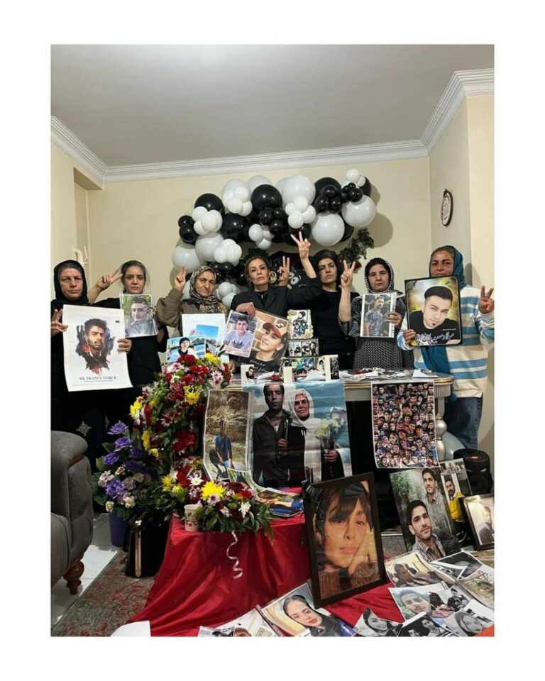 كۆبوونه‌وه‌ی بنه‌ماڵه‌ی دادخوازان له‌گه‌ڵ بنه‌ماڵه‌ی “میلاد سه‌عیدیان جوو” له‌ ئیزه‌
