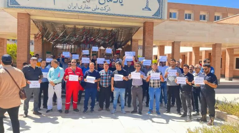 كۆبوونه‌وه‌ی كرێكارانی شاغڵ له‌ سه‌نعه‌تی نه‌وتی ئێران