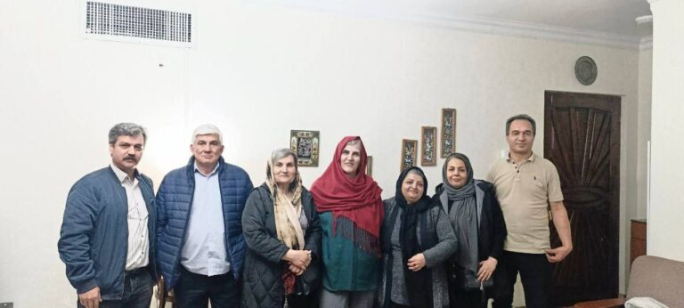 دیداری ئه‌ندامانی سه‌ندیكای كرێكارانی شیركه‌ت واحد له‌گه‌ڵ بنه‌ماڵه‌ی داوود ڕه‌زه‌وی