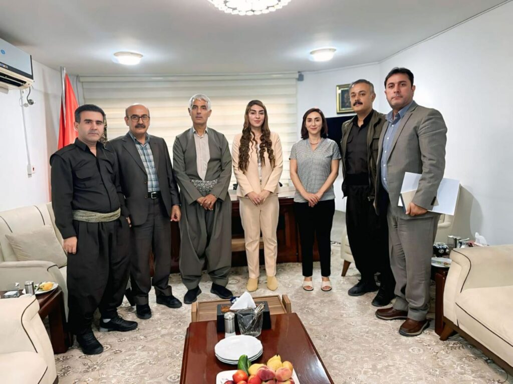 دانیشتن لە نێوان ک ن ک و کۆمەڵە – رێکخراوی کوردستانی حیزبی کۆمۆنیستی ئێران.