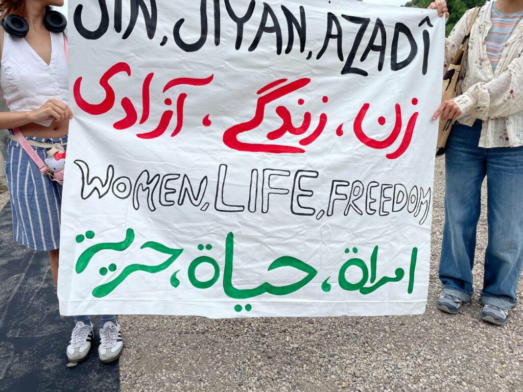 خۆپێشاندانی هه‌زاران كه‌سی دژبه‌رانی ناتۆ له‌ لاهه‌ی هوله‌ند