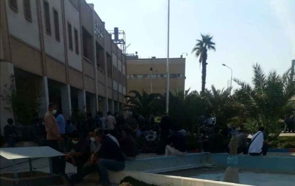 دەستبەسەر کردنی دوو کرێکار لەپترۆشیمی ڕازی