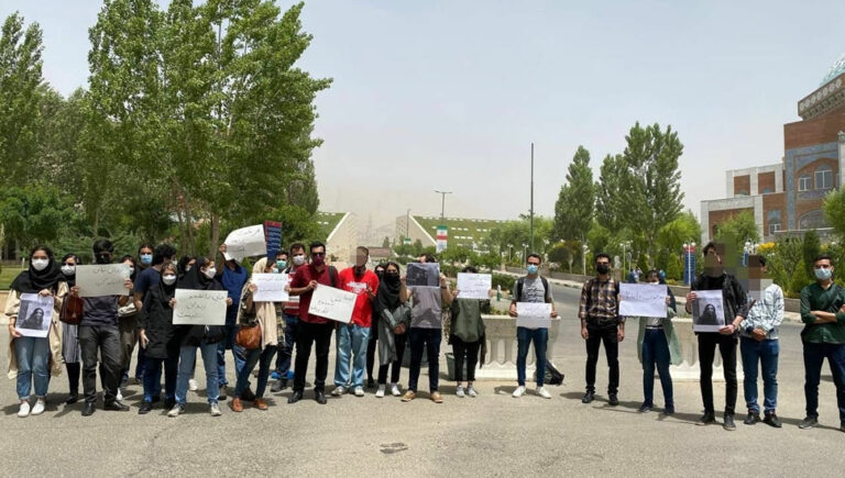 اعتراض دانشجویان در دانشگاه علامه طباطبایی