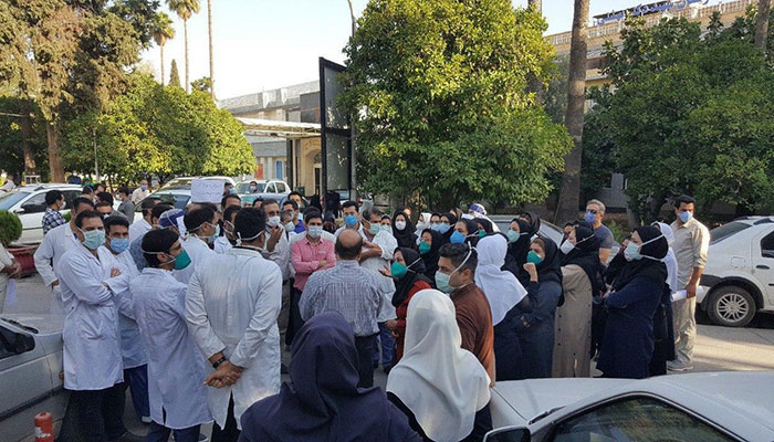 تجمع اعتراضیِ پرستاران و کادر درمان رفسنجان