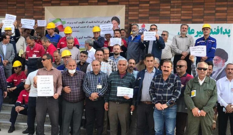 تداوم اعتراض کارکنان رسمی شرکت بهره‌برداری نفت و گاز آغاجاری