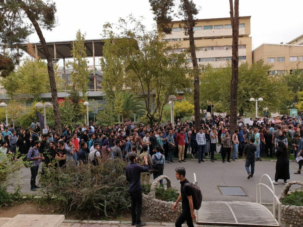 اعتصاب عمومی دانشجویان دانشگاه امیرکبیر