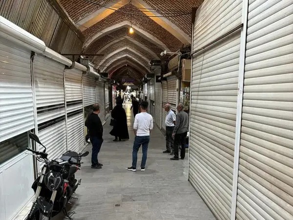 تداوم اعتصاب گسترده طلافروشان در شهرهای ایران