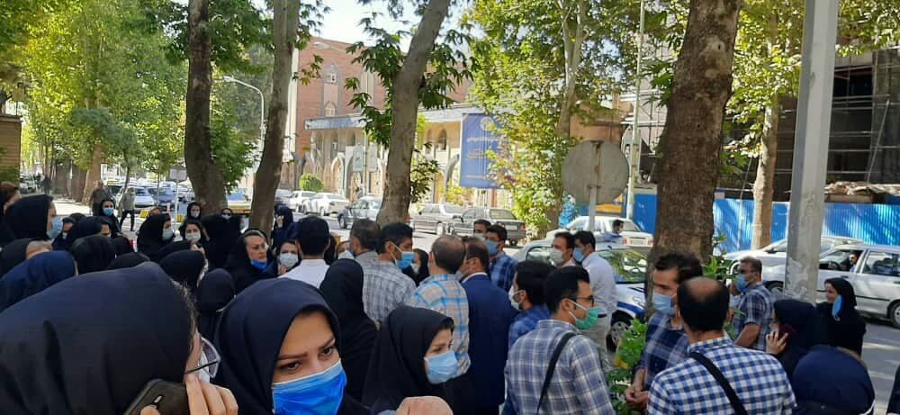 تجمع کادر درمان و کارکنان دانشگاه علوم پزشکی ایلام