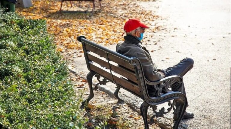 بازنشستگی اجباری یک معلم در استان تهران