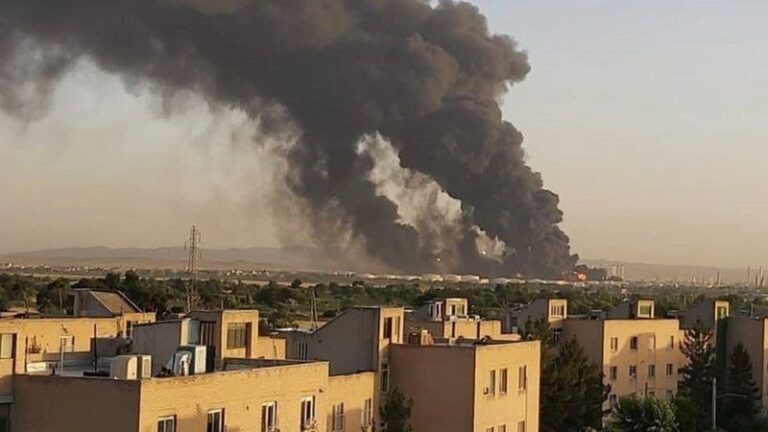 انفجار مهیب و ستون دود غلیظ در جنوب تهران