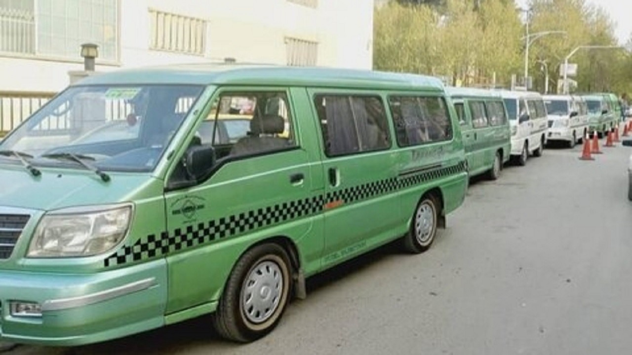 گردهمایی اعتراضی رانندگان ون‌های فرسوده در مشهد